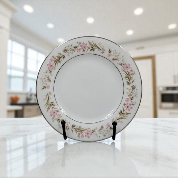 Noritake Mayflower Bread and Butter Plates 2351 Silver Trim Japan Pink Flowers - Picture 1 of 6